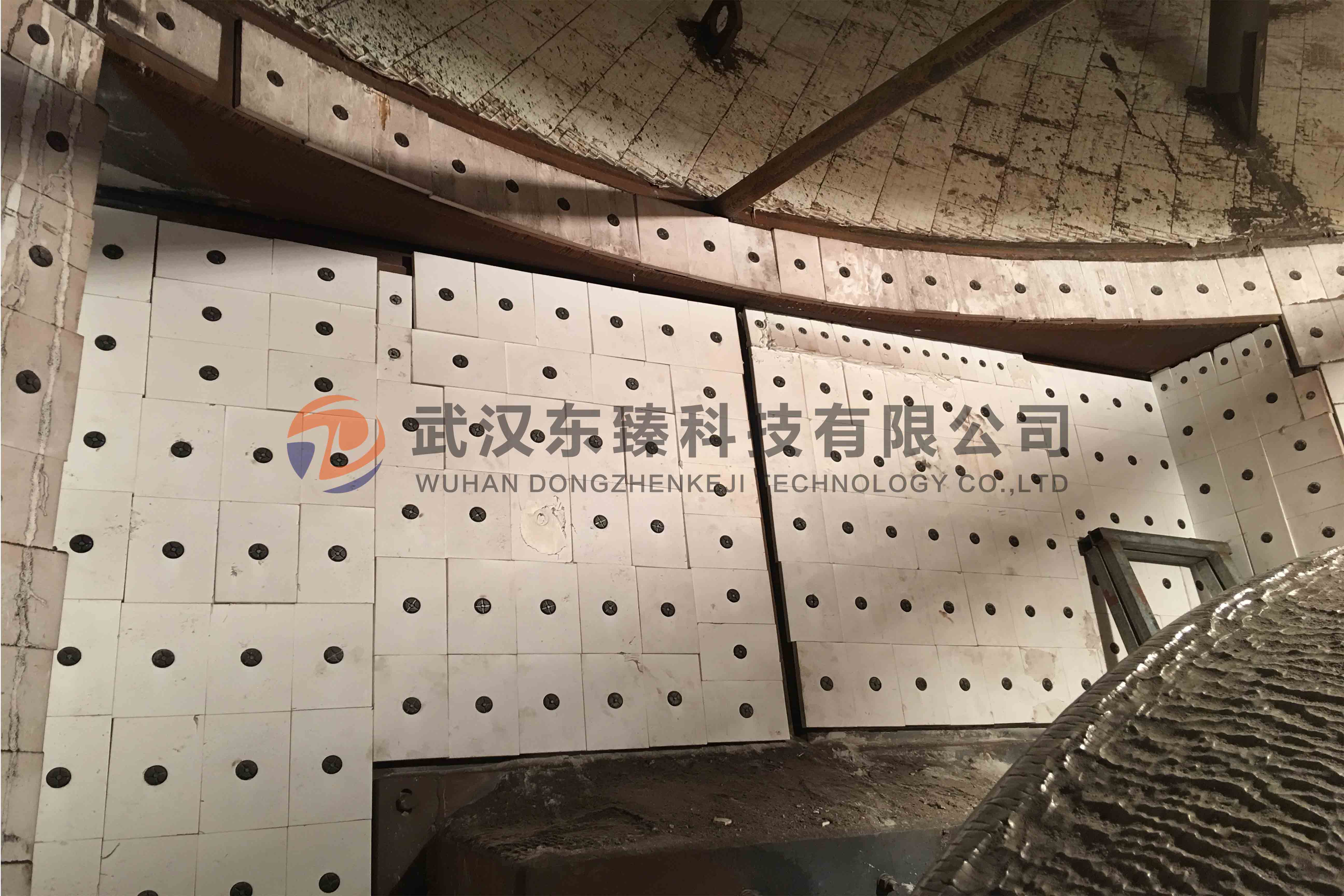 湖北世紀新峰雷山水泥有限公司煤磨、錕壓機風管內部修復陶瓷合同